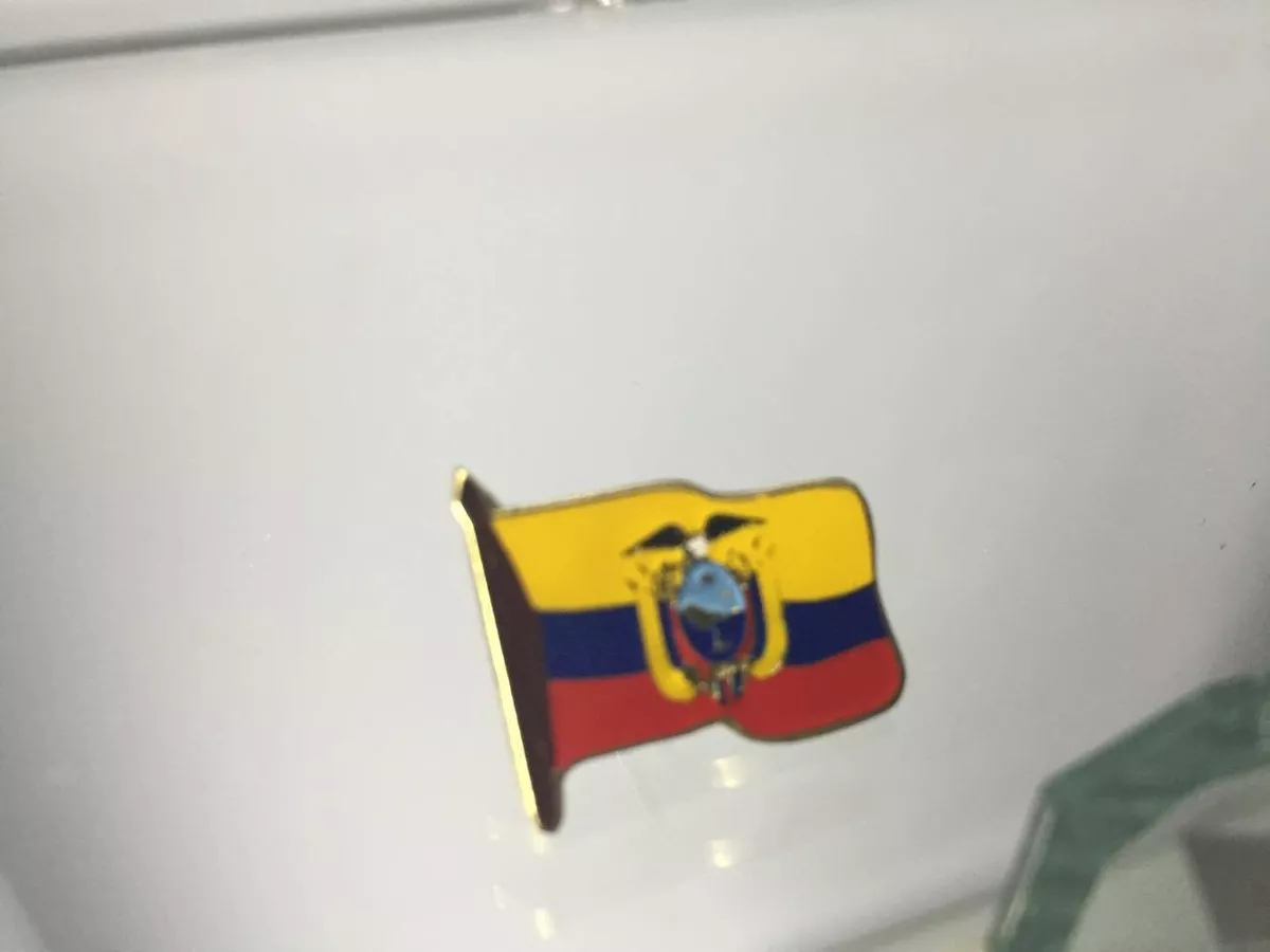 Escarapela Bandera Ecuador Pin Bandera De Ecuador Escudo