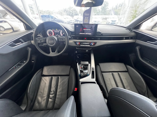 AUDI A4 2.0 40 TFSI PRESTIGE BLACK