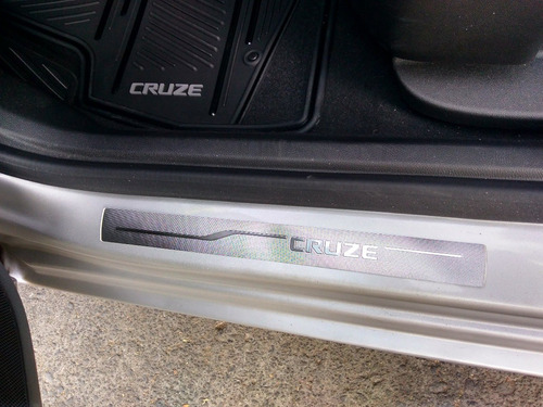 Cubre Estribo Delantero En Alumino Chevrolet Cruze Ng 16-19 Foto 4