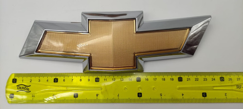 Foto de Emblema Corbatin Persiana Chevrolet Sail 