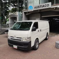 Toyota Hiace Carga