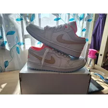 Zapatilla Jordan 1 Low Se White Sesament