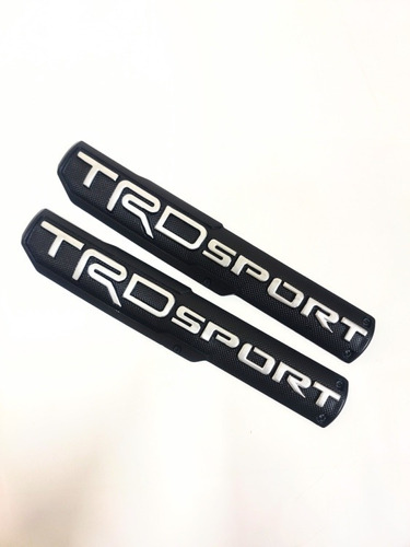 2 Emblemas Toyota Tacoma Tundra 4runner Trd Sport Negro/gris Foto 2