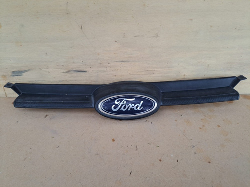 Parrilla Emblema Ford Focus Sport Se 2010-2018  Foto 4