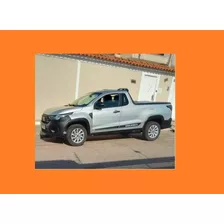 Fiat Strada 1.4 Flex Prateada 