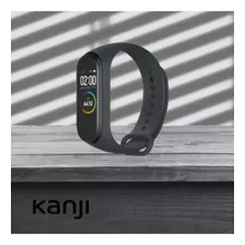 Reloj Smartwatch Kanji Smw-003 Bluetooth Resistente Al Agua Color De La Caja Negro Color De La Malla Negro