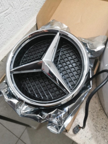 Emblema Led Mercedes Benz A180 A200 A250 A45 2013 Al 2018 Foto 2