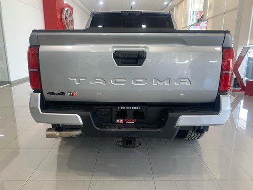 Letras Logotipo Tapa Batea (caja) Toyota Tacoma 2024 Foto 3