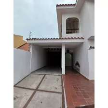 Casa En Venta Ubicada En Urbanización El Trigal Norte Gm