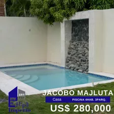 Se Vende Casa De 4 Habitaciones En La Jacobo Majluta