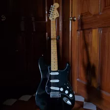 Guitarra Squier By Fender Stratocaster Color Negro