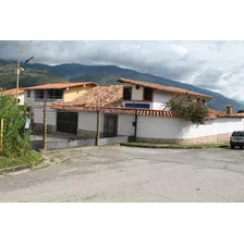 Casa En Venta. Urb. La Mata - Mérida.