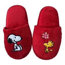 Pantuflas De Snoopy Color Rojo Y Suela Antiderrapante