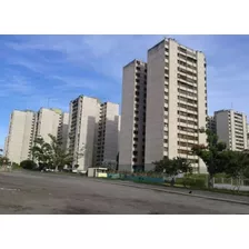 Se Vende Apartamento Remodelado De 94 Mtrs2 En La Urbanización La Rosaleda. San Antonio De Los Altos. Mdf