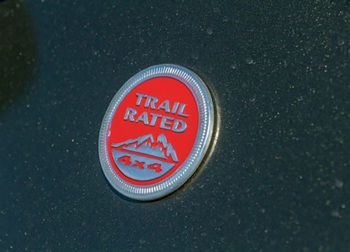 Emblema Trail Rated 4x4 Para Jeep Autoadherible Color Rojo Foto 5