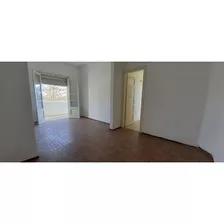 Alquilado, Ideal Inversión! Próx. Nuevo Centro, 2 Dormitorios, Sobre Gral Flores!