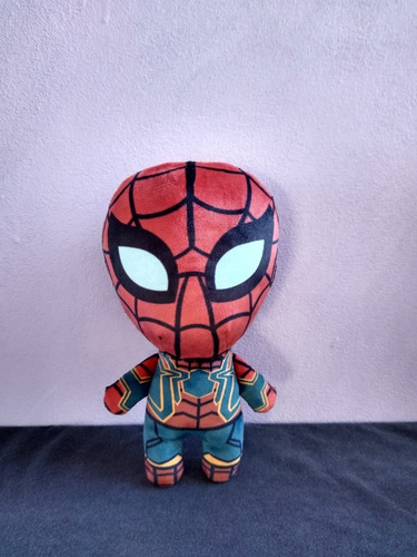 Peluche Spiderman Traje Iron Spider Avengers Endgame Marvel