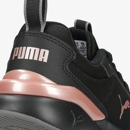 tenis puma negro con rosa