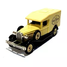 Packard Van 1936 Cook's Matches 1/76 Lledo Days Gones