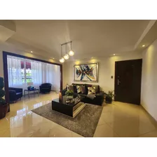 Majestuoso Apartamento Tipo Penthouse De 241.33mts2 En El Res. Ciudad Real Ii