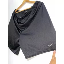 Short Nike Negra