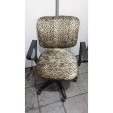 Silla Escritorio Giratoria Con Rueditas Tapizada A Restaurar