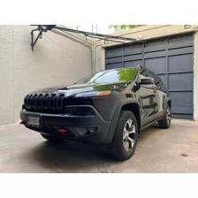  Jeep Cherokee Trailhawk 