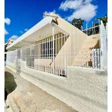 Casa En Venta En Reparto Alma Rosa