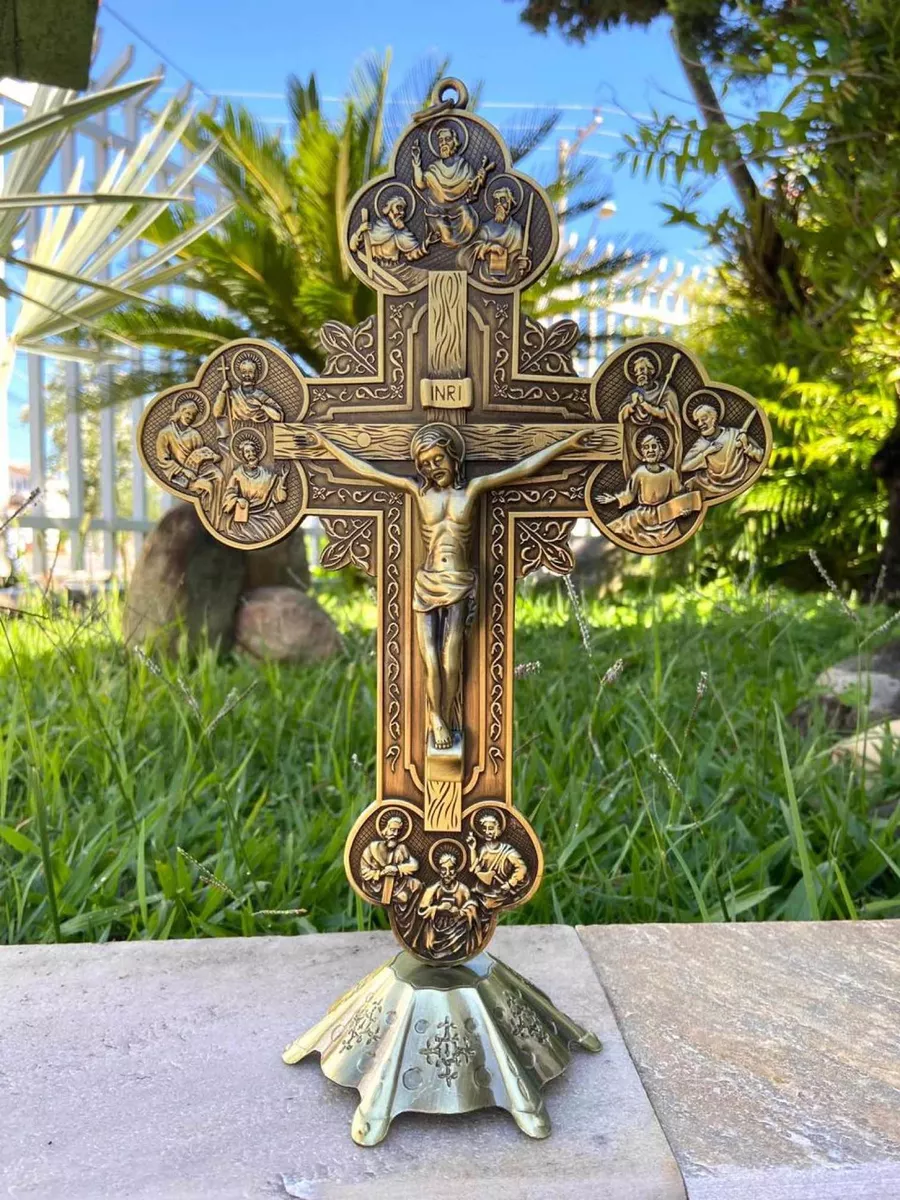 Crucifixo Em Metal Resinado Parede Mesa 12 Apóstolos - 30cm