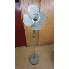 Ventilador De Pie Antiguo Funcionando 