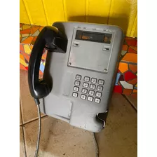 Telefone Público De Orelhão