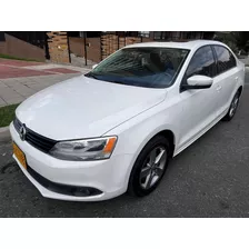 Volkswagen New Jetta 2.5 Automatico 2013