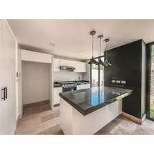 Casa En Venta Con Terraza En Parque Mediterráneo.