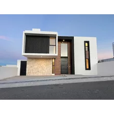 Amplio Jardín, Habitación En Planta Baja- Zibatá