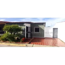 Milagros Inmuebles Casa Venta Cabudare Lara Av Intercomunal Barquisimeto Acarigua Villa Roca Economica Residencial Economico Oportunidad Pecio Inmobiliaria Rentahouse N° 23-8363