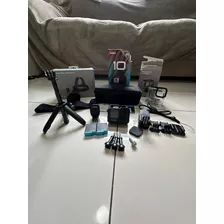 Câmera/filmadora Gopro Hero 10 Black 5,3k + Acessórios