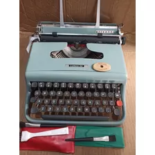 Maquina De Escrever Portatil Antiga Lettera22 / Acessorios.