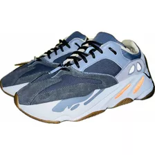 Yeezy 700 Magnet 8.5us