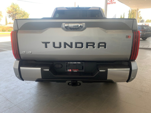 Letras Logotipo Tapa Batea (caja) Toyota Tundra 2022 - 2023 Foto 3