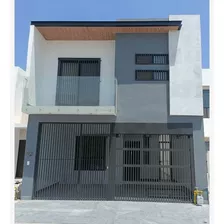 Casa En Venta En Arboleda Residencial