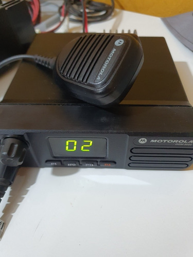 Equipo Motorola Dgm 8000  Vhf  Foto 3