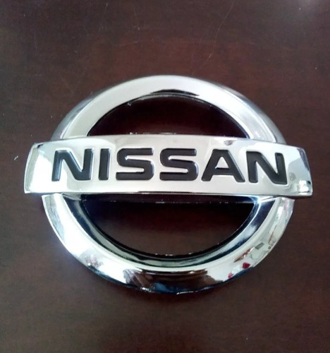 Emblema Para Parrilla Nissan Platina Foto 2