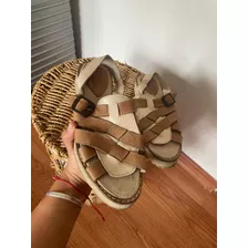 Sandalias En Cuero Marca Lele