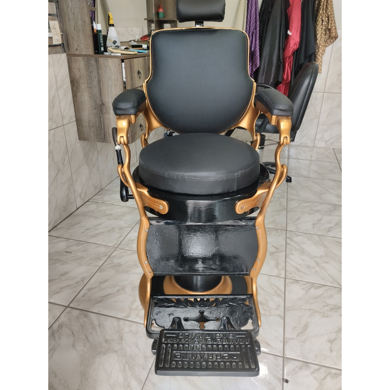 LC Barbearia - Cadeira para Barbeiro Ferrante, esse modelo é o
