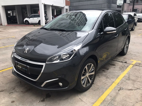 Peugeot 208 Feline 1.6 Tiptronic / Nafta / 2018