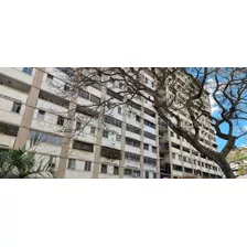 Apartamento En Venta, Planta Baja, Caricuao, Ud-7, Ruiz Pineda, Mp 24-13613