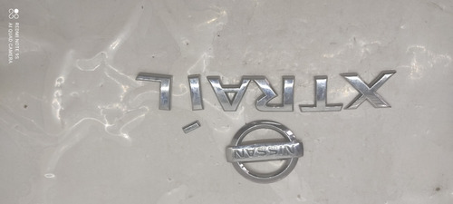 Emblemas Nissan Xtrail 2.5 02_07 Foto 2