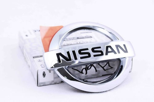 Emblema Nissan  Np300 Pickup 08-16 Foto 2