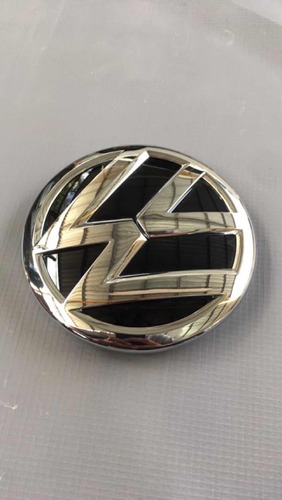 Emblema Parrilla Volkswagen Vento 2019 6c0-853-600 Foto 2
