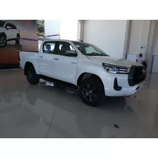 Toyota Hilux Srv Nafta 4x2 2024 Blanco 0km